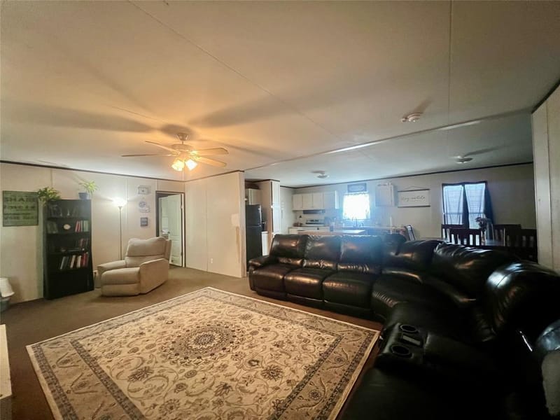 806 S 3rd Street # 6, Grandview TX 76050 - Photo 14