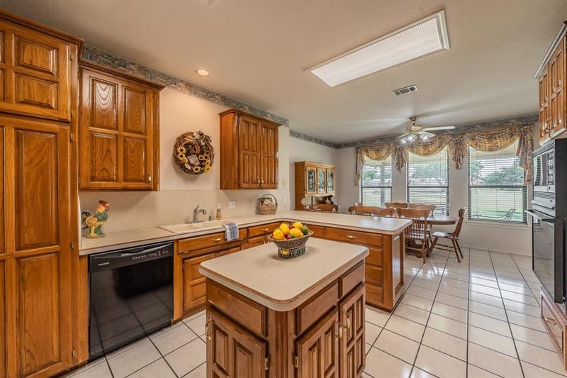 2305 Floyd Hampton Road, Crowley TX 76036 - Photo 17