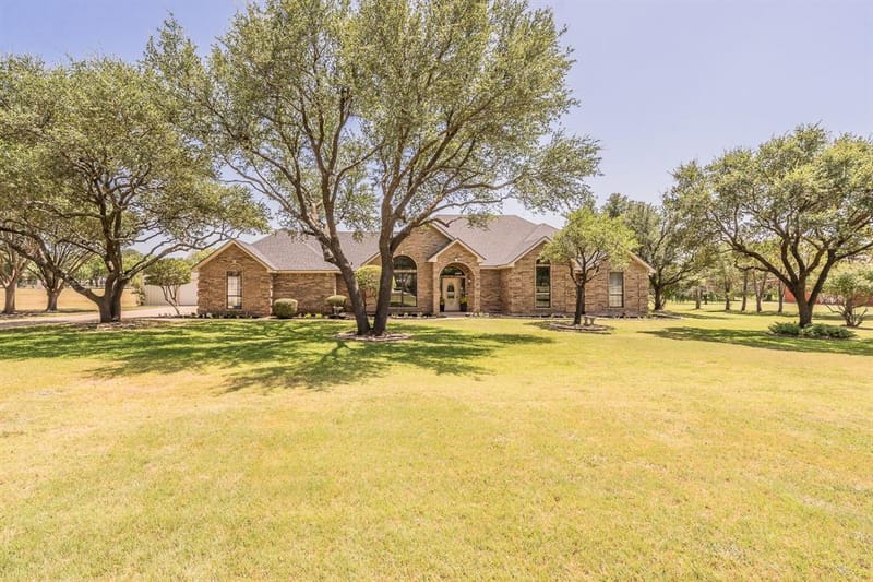 2305 Floyd Hampton Road, Crowley TX 76036 - Photo 3