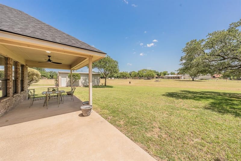 2305 Floyd Hampton Road, Crowley TX 76036 - Photo 32