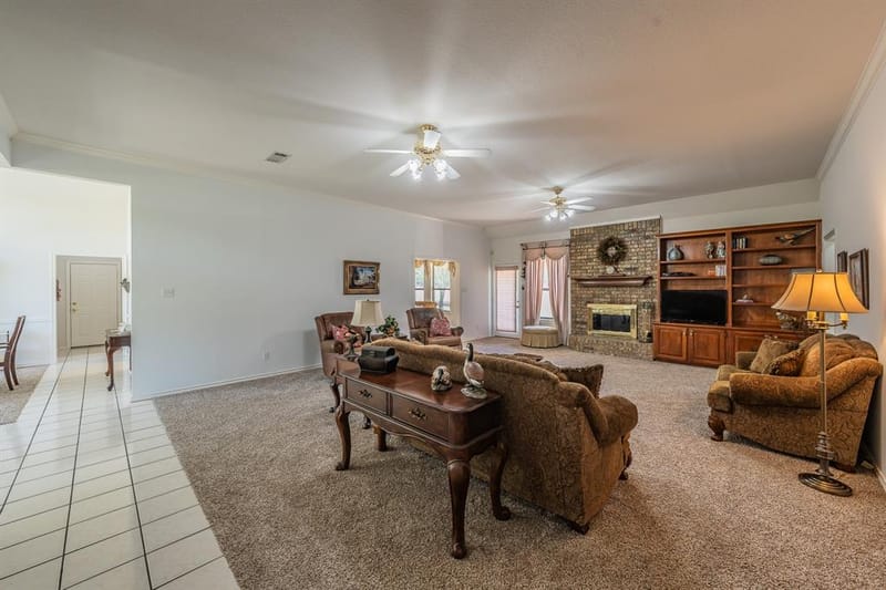 2305 Floyd Hampton Road, Crowley TX 76036 - Photo 11