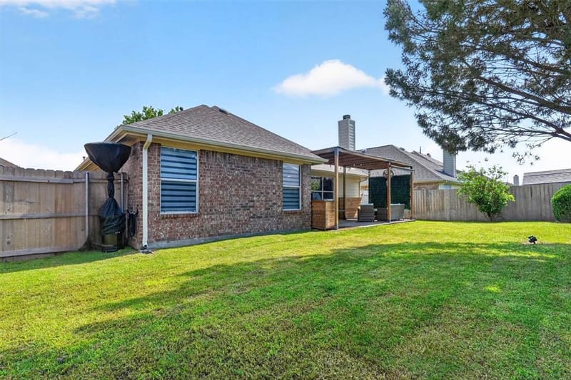 1347 Lake Forest Drive, Grand Prairie TX 75052 - Photo 23