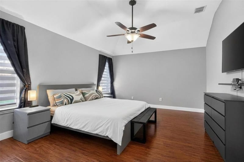 1347 Lake Forest Drive, Grand Prairie TX 75052 - Photo 12