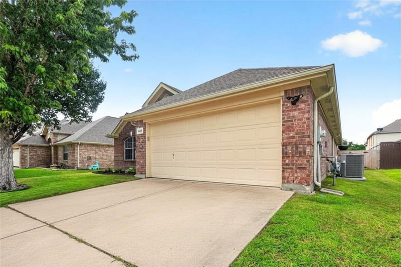 1347 Lake Forest Drive, Grand Prairie TX 75052 - Photo 26
