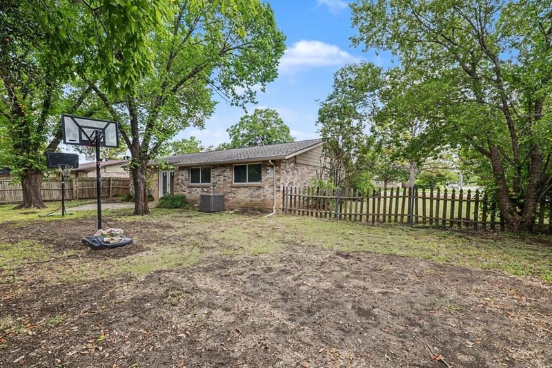3001 Harvard Street N, Irving TX 75062 - Photo 26
