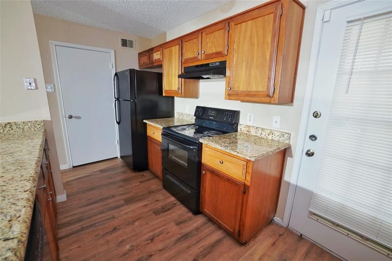 119 Austin Stone Drive, Duncanville TX 75137 - Photo 7