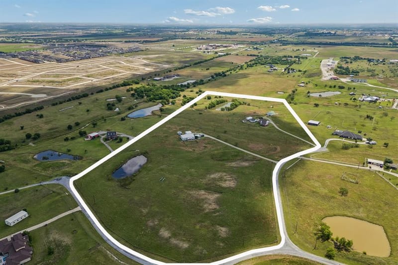 9230 Santa Fe Trail, Celina TX 75009