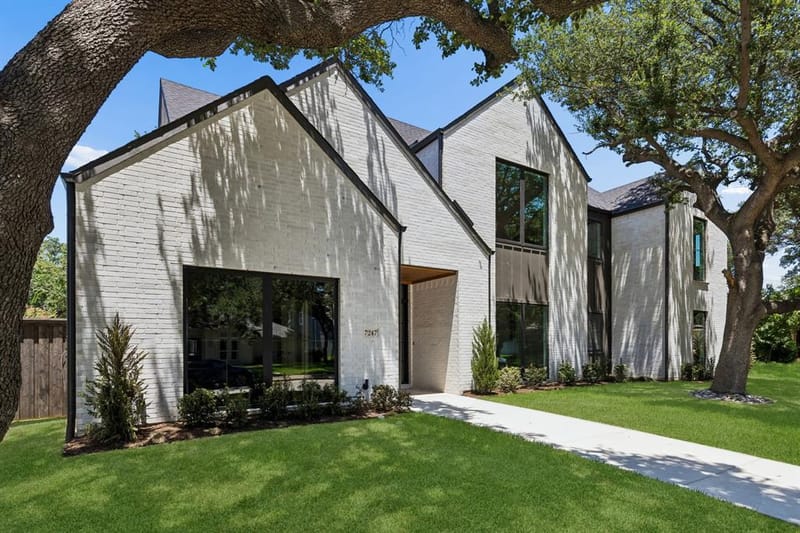 7247 Blythdale Drive, Dallas TX 75248 - Photo 2