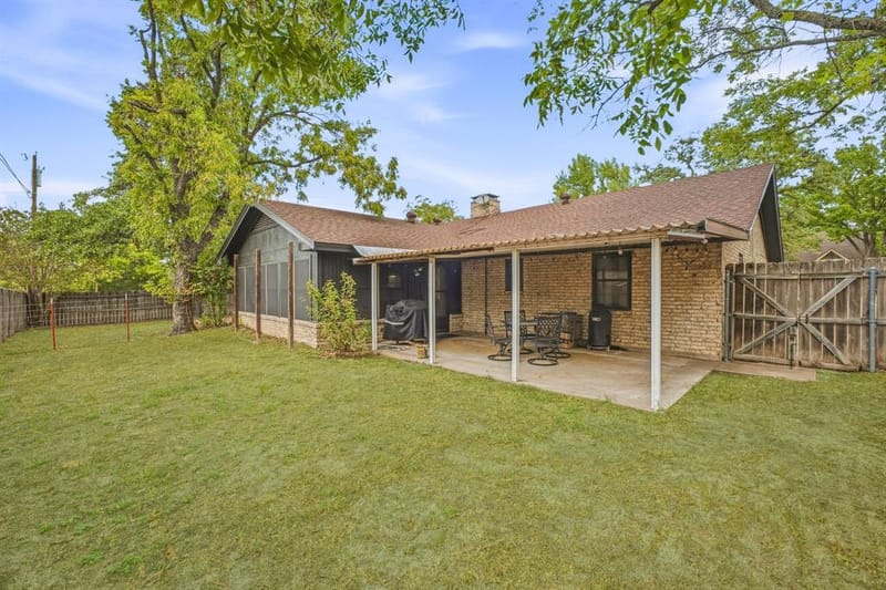 1190 N Charlotte Avenue, Stephenville TX 76401 - Photo 33