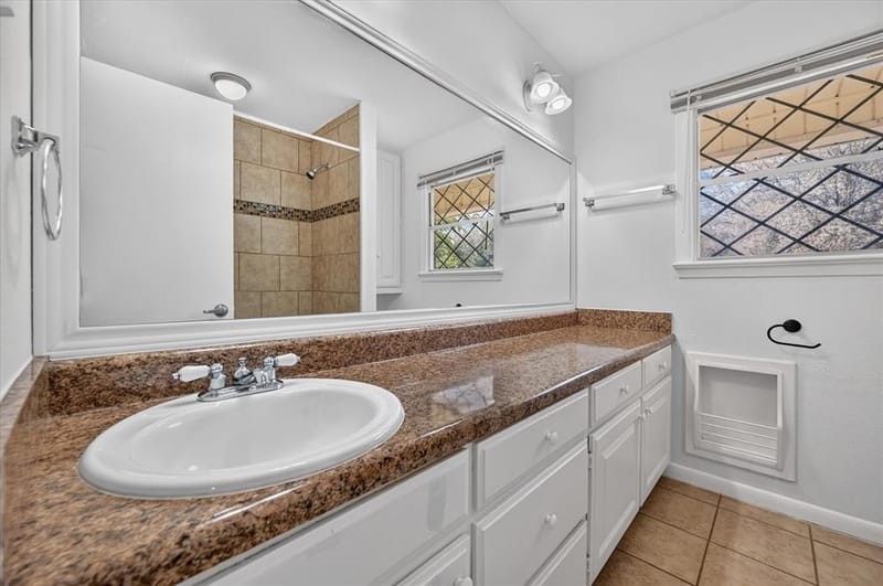 5008 Monna Street, Haltom City TX 76117 - Photo 14
