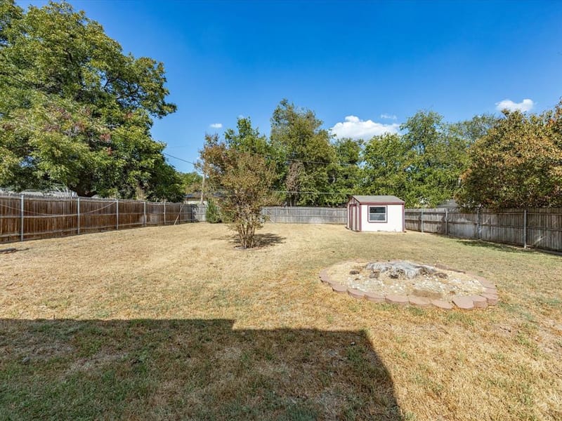 708 NW Sandra Lane, Burleson TX 76028 - Photo 37