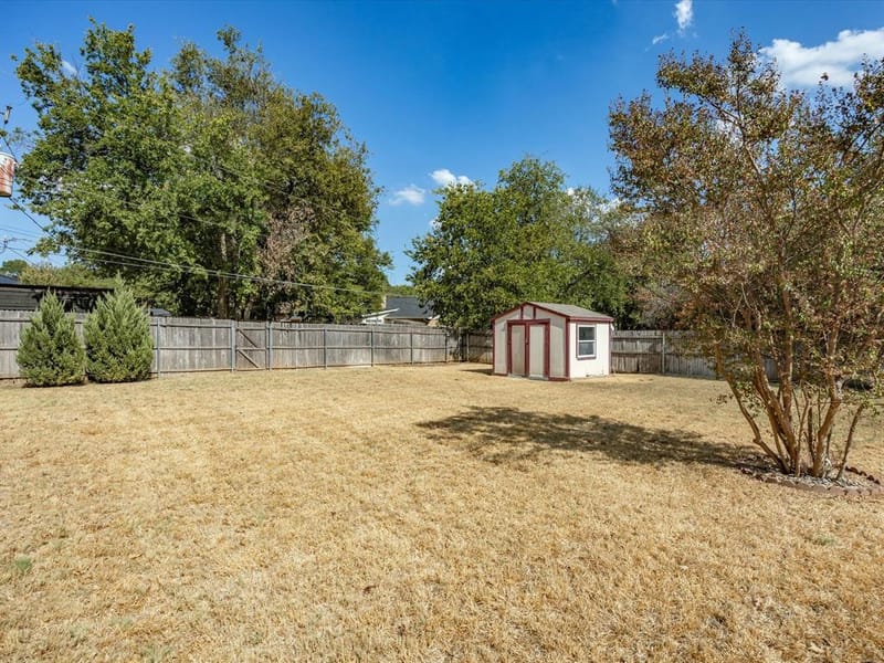 708 NW Sandra Lane, Burleson TX 76028 - Photo 39