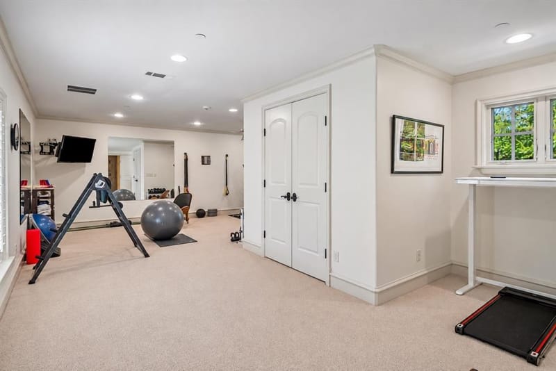 5222 Stonegate Road, Dallas TX 75209 - Photo 32