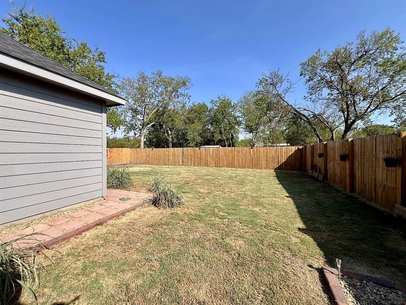 100 Elm Street, Lone Oak TX 75453 - Photo 24
