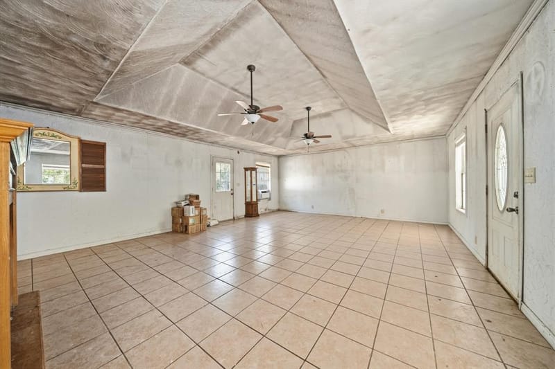 925 E Walnut Street, Hillsboro TX 76645 - Photo 4