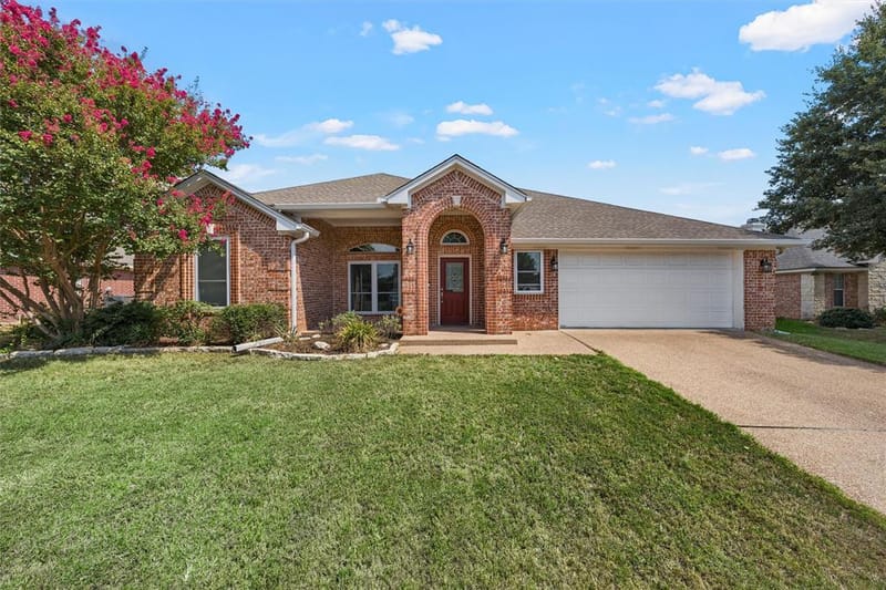 10617 Aquilla Trail, Waco TX 76708