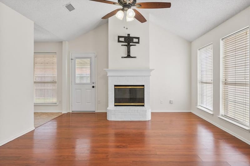 1124 Margie Street, Burleson TX 76028 - Photo 3