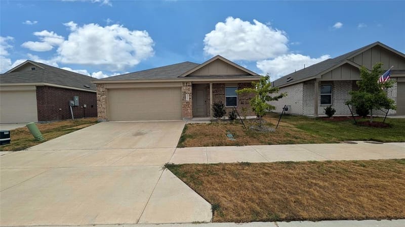 4952 Stonebridge Drive, Ennis TX 75119