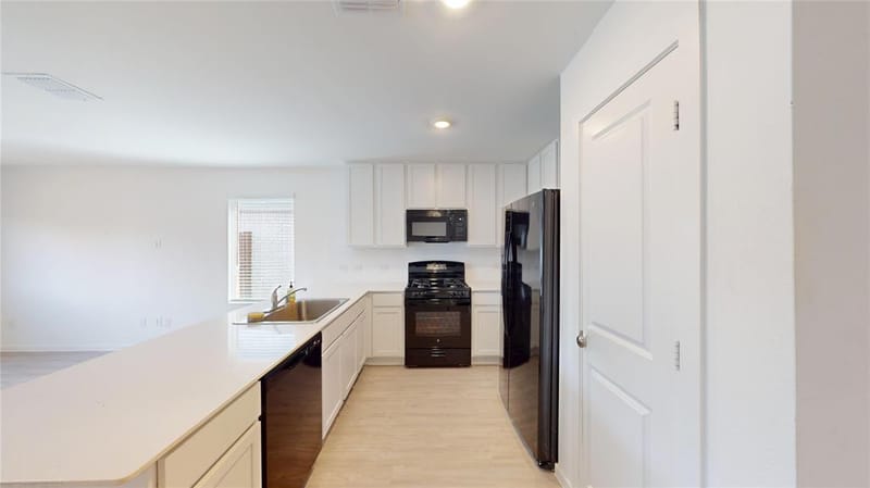 4952 Stonebridge Drive, Ennis TX 75119 - Photo 9