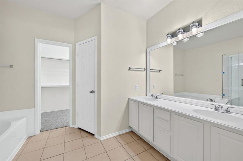 6883 Winston Drive, Frisco TX 75035 - Photo 24