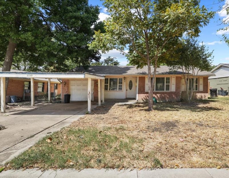 3749 Nabholtz Lane, Mesquite TX 75150