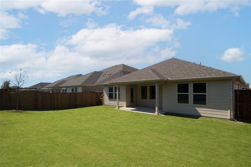 3917 River Rock Avenue, Celina TX 75009 - Photo 2