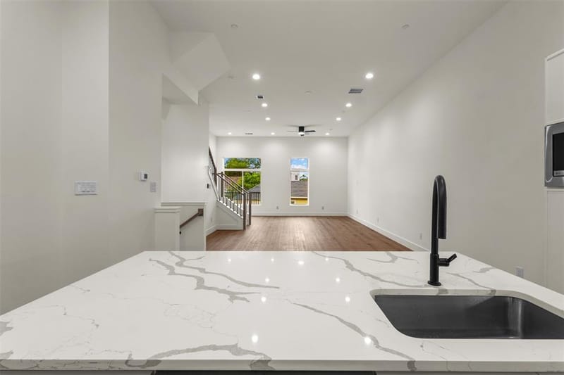 2203 Hondo Avenue # 305, Dallas TX 75219 - Photo 16
