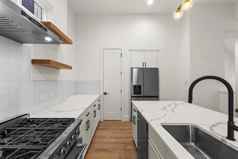 2203 Hondo Avenue # 305, Dallas TX 75219 - Photo 15