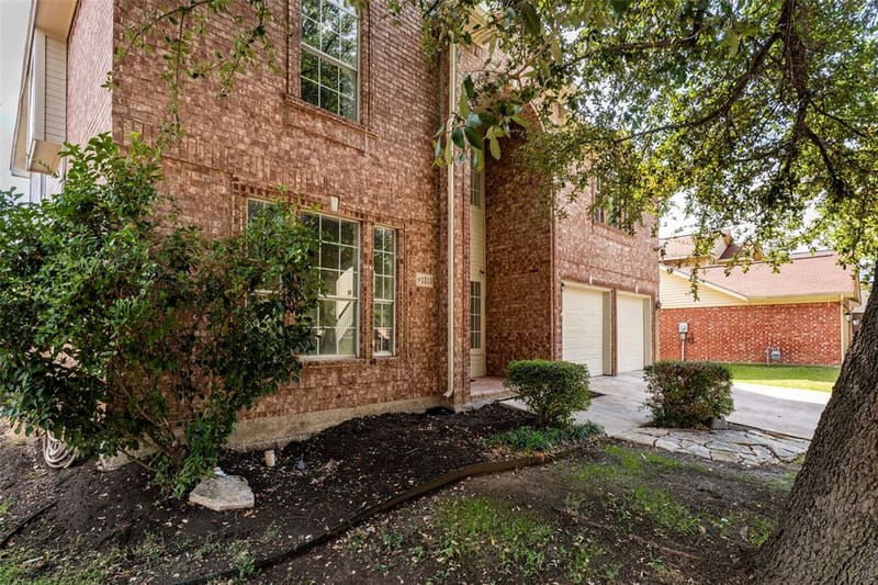 1310 Norman Circle, Arlington TX 76014 - Photo 4