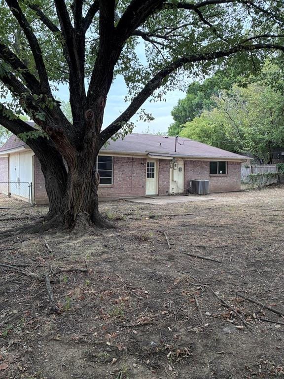 621 Dayton Road, Mansfield TX 76063 - Photo 2