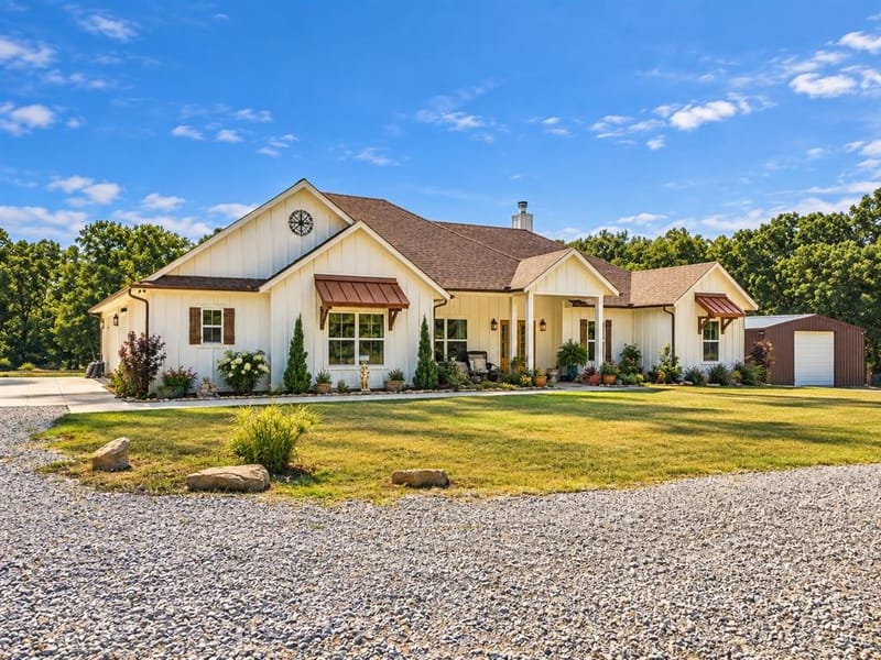 2525 Preskitt Road, Decatur TX 76234