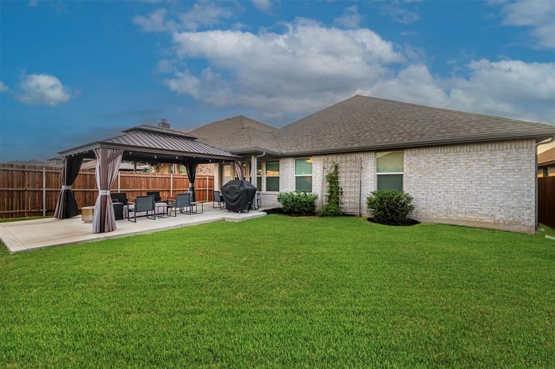 9921 Mescalbean Boulevard, Fort Worth TX 76036 - Photo 26