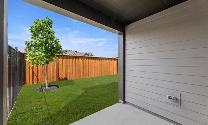 2501 Lost Maples Lane, Dallas TX 75228 - Photo 2
