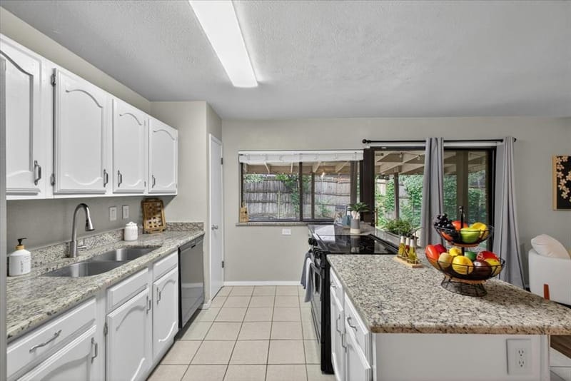 6506 Blackberry Drive, Arlington TX 76016 - Photo 17