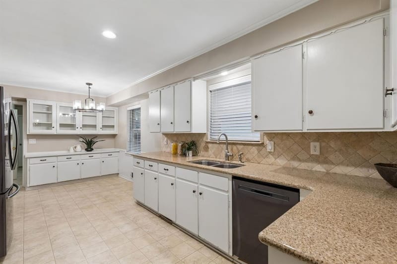 7066 Arboreal Drive, Dallas TX 75231 - Photo 7