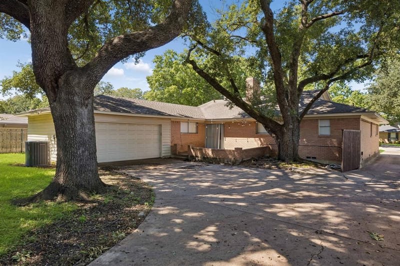 7066 Arboreal Drive, Dallas TX 75231 - Photo 35
