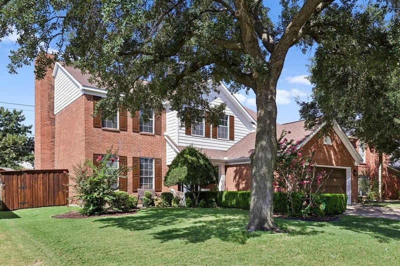 4419 W Wescott Drive, Grand Prairie TX 75052 - Photo 2