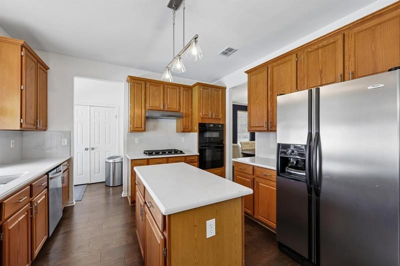 4419 W Wescott Drive, Grand Prairie TX 75052 - Photo 11