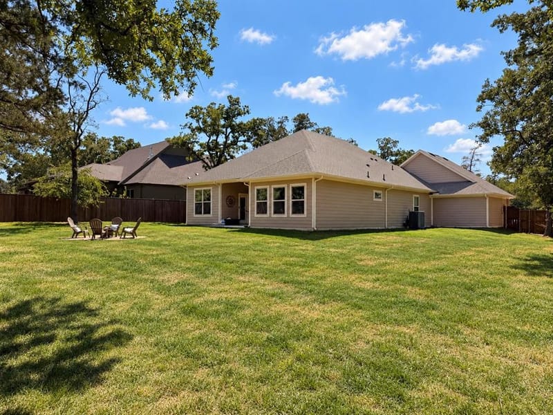 214 Colt Drive, Lake Kiowa TX 76240 - Photo 14