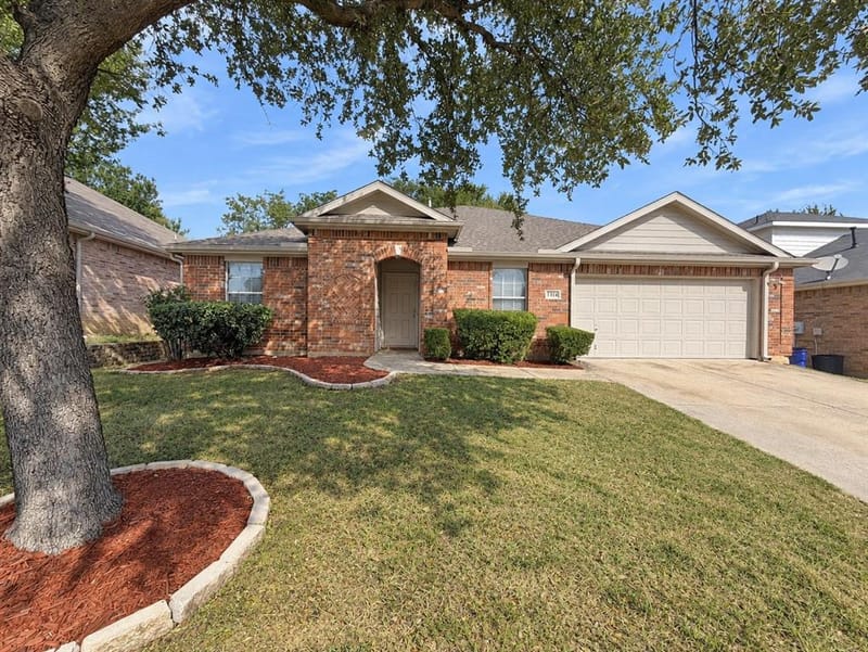 1314 Maple Terrace Drive, Mansfield TX 76063