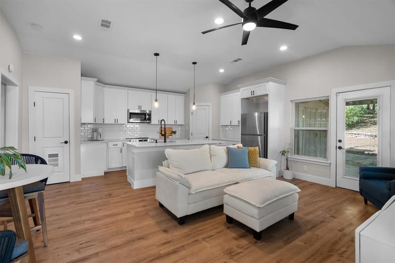 805 NW 14th Street, Grand Prairie TX 75050 - Photo 27