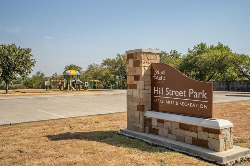 805 NW 14th Street, Grand Prairie TX 75050 - Photo 40