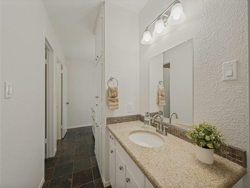 6316 Tosca Drive, Haltom City TX 76180 - Photo 15