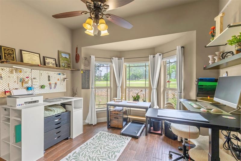 108 Oak Creek Drive, Springtown TX 76082 - Photo 10