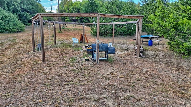 7111 Starkey Road, Saint Jo TX 76265 - Photo 12