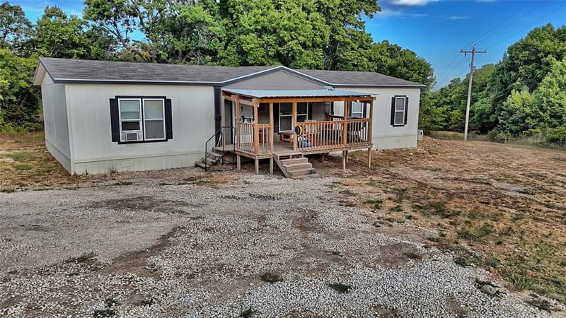 7111 Starkey Road, Saint Jo TX 76265 - Photo 9