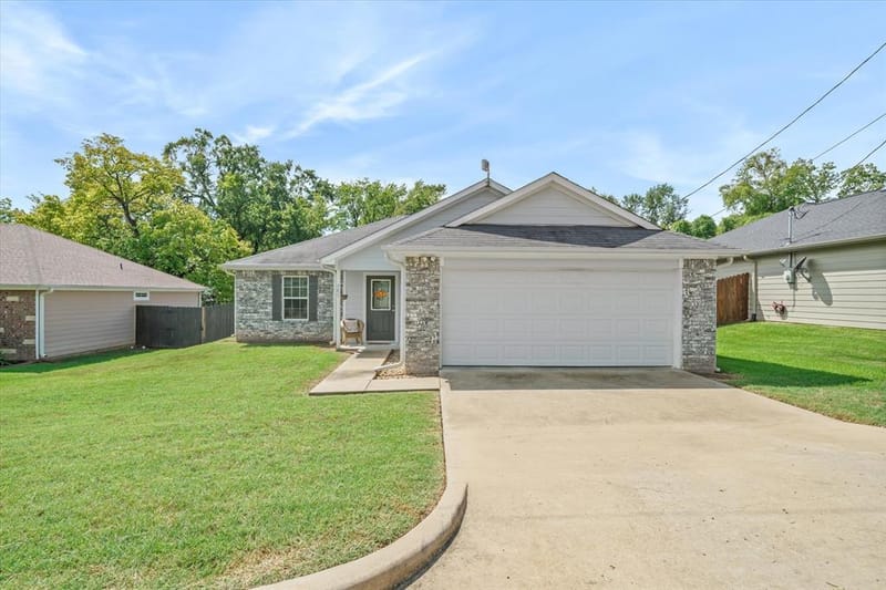 541 Foster, Canton TX 75103