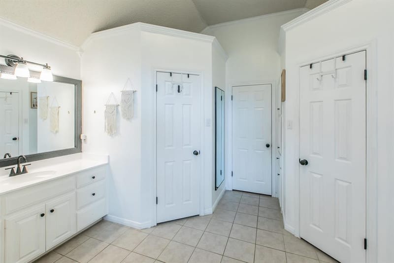 9505 Lost Trails Drive, Waco TX 76712 - Photo 17
