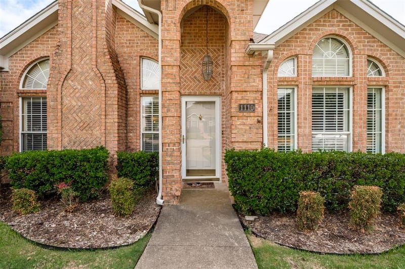 1110 Emily Lane, Carrollton TX 75010 - Photo 3