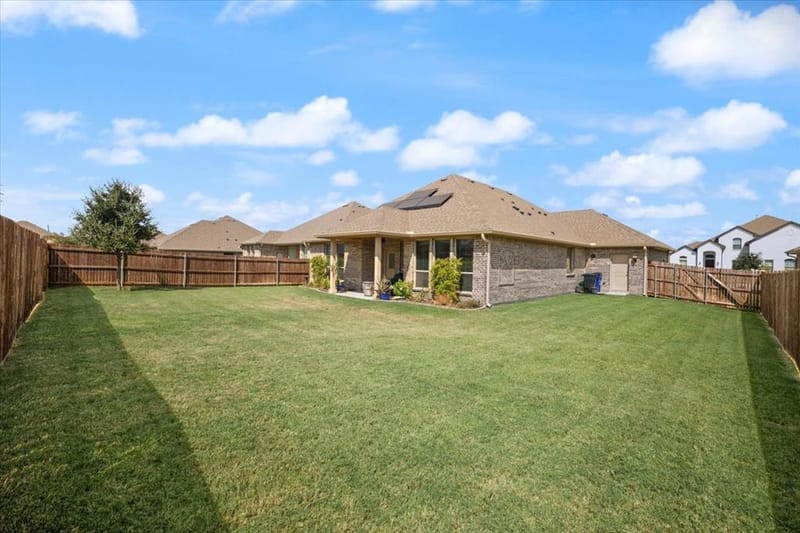 1109 Whispering Hill Drive, Mansfield TX 76063 - Photo 30